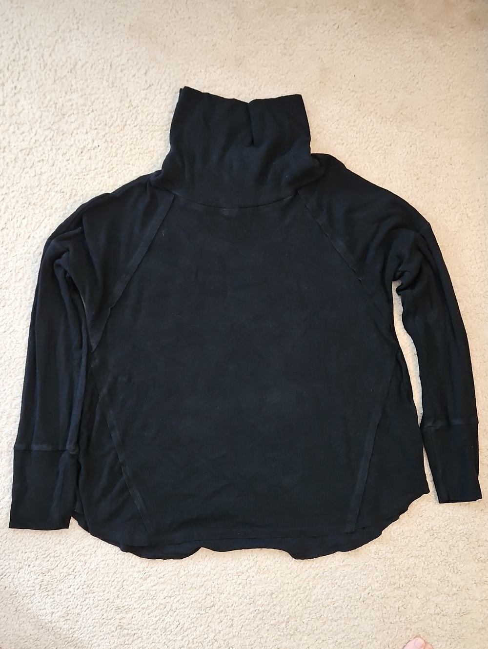 Dolfin Black Turtleneck Sweater - Cozy Long-Sleeve Pullover